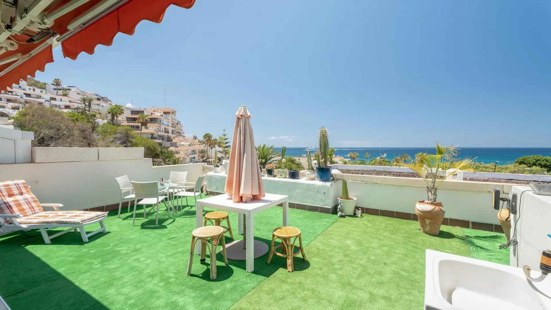 Azahara Beach Arona