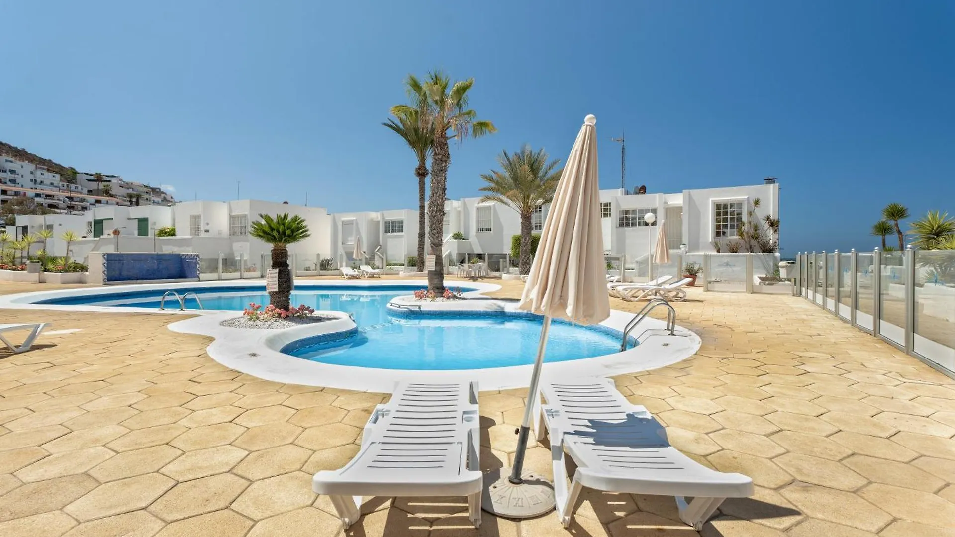 Apartamento Azahara Beach Arona  Espanha